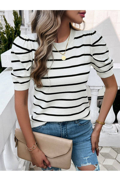 WHITE PUFF SLEEVE TOP
